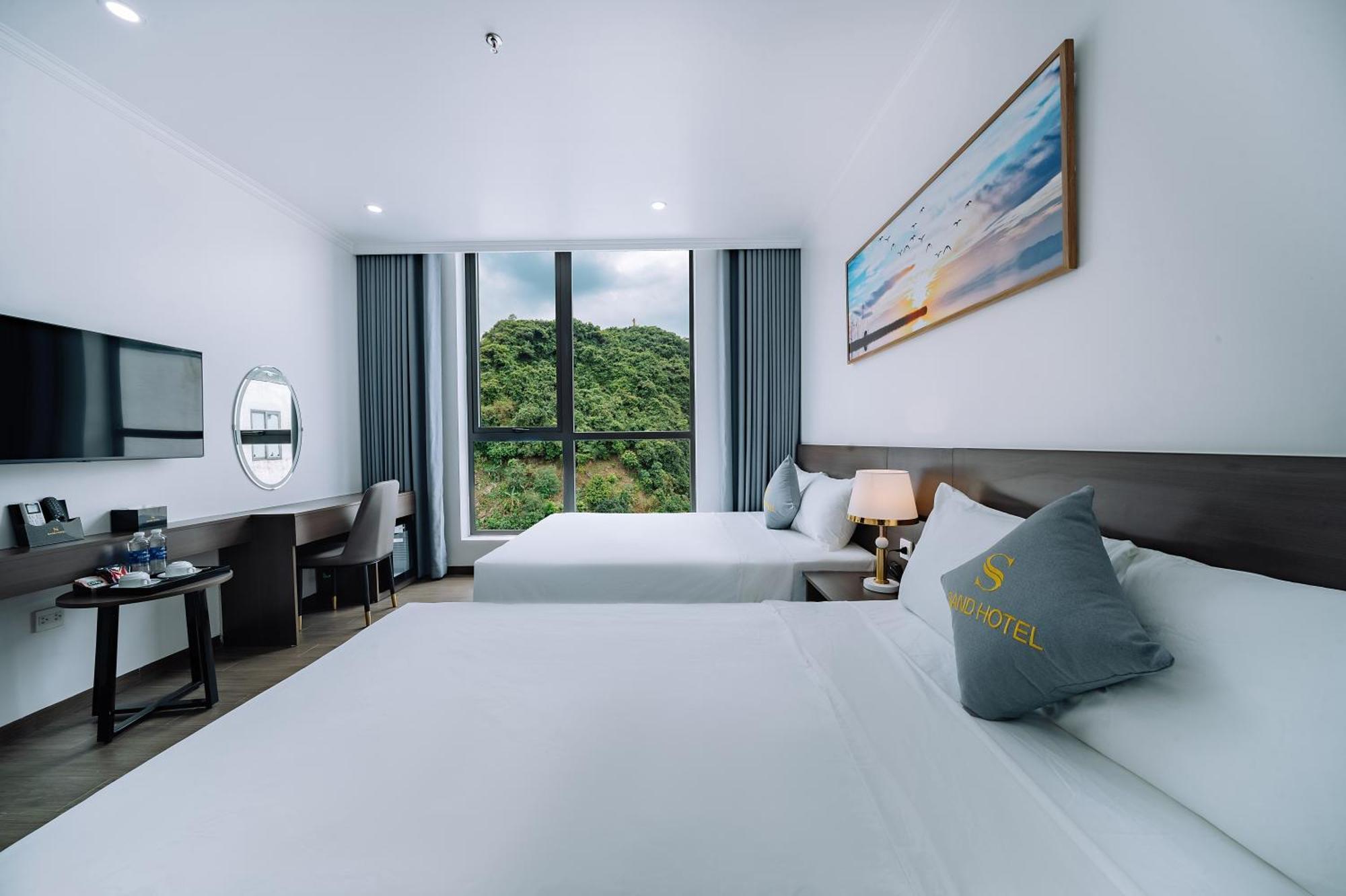 Sand Hotel Cat Ba Island Exterior photo