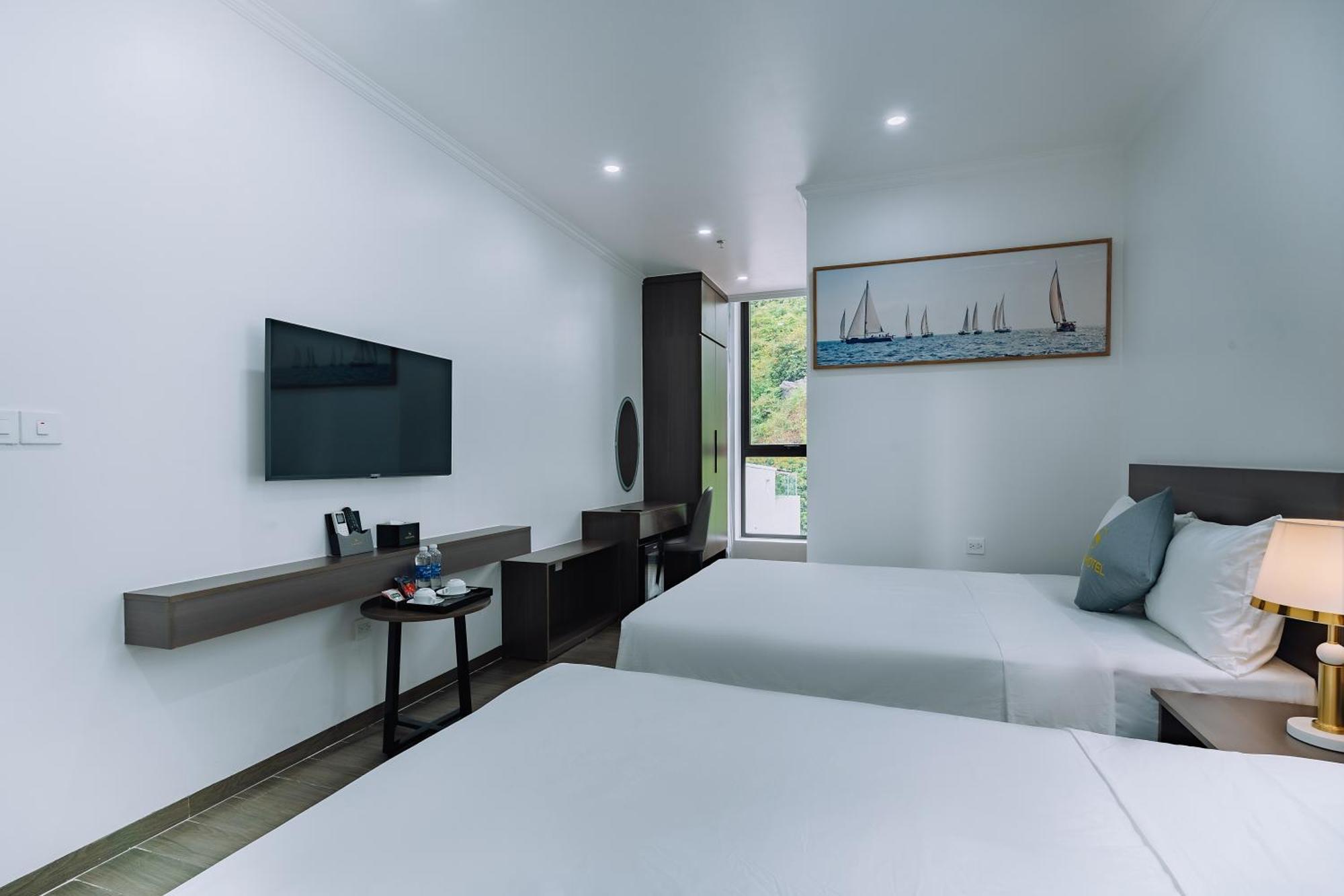 Sand Hotel Cat Ba Island Exterior photo