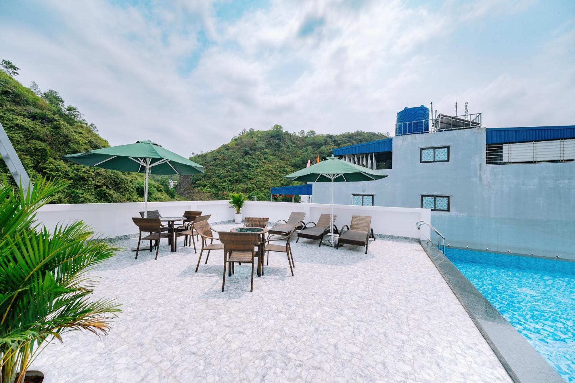 Sand Hotel Cat Ba Island Exterior photo